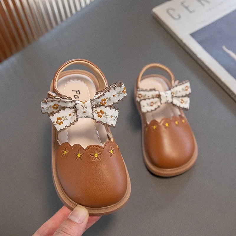 New Casual Shoes Girls Sandals French Style Toes Wrapped Round-Toe Kids Fashion Hook & Loop Children Flowers Print Bow Non-Slip