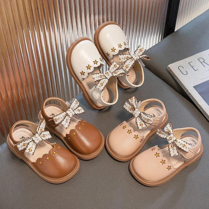 New Casual Shoes Girls Sandals French Style Toes Wrapped Round-Toe Kids Fashion Hook & Loop Children Flowers Print Bow Non-Slip